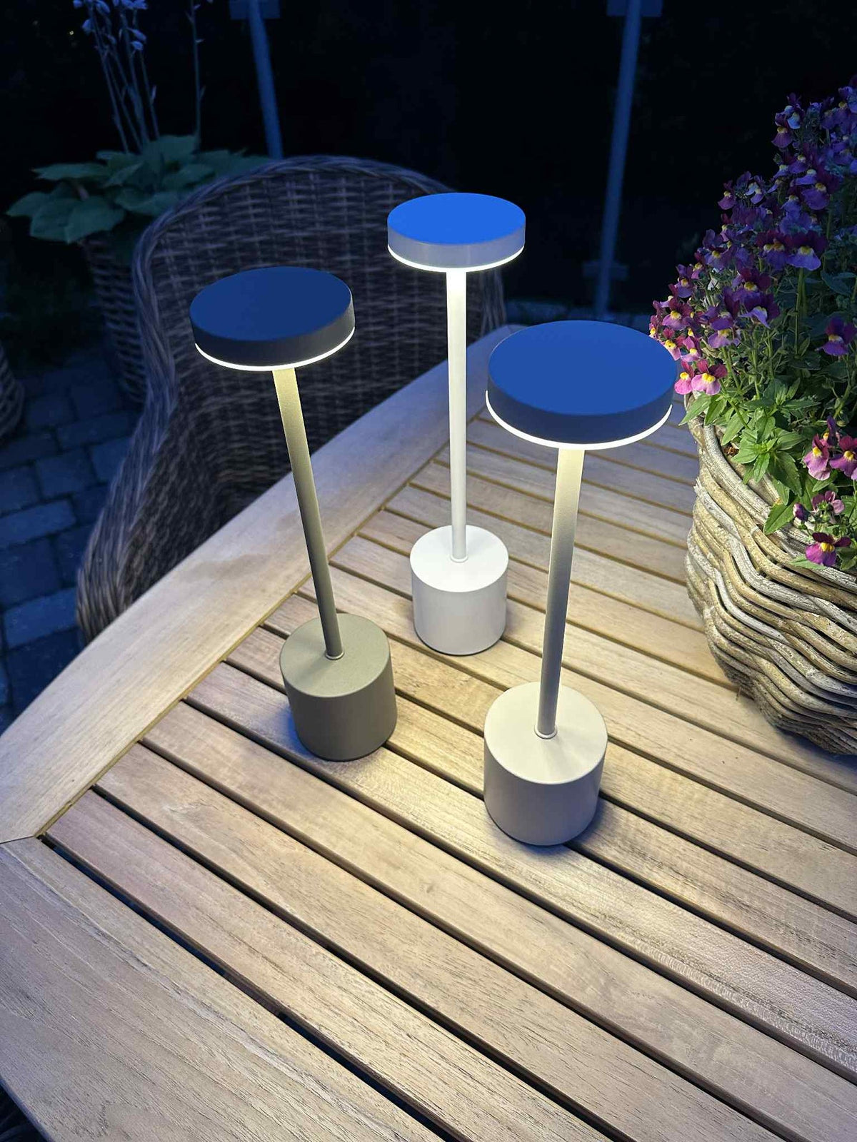 Lampe de table LED KELLY blanche - rechargeable