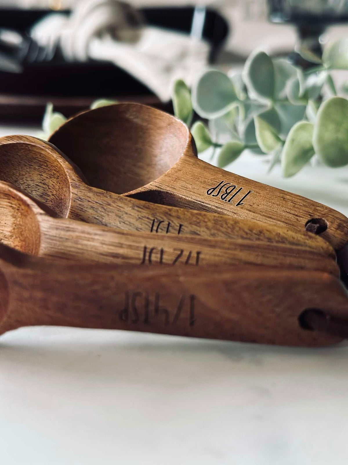 Cuillères doseuses Acacia - Lot de 4 pièces.