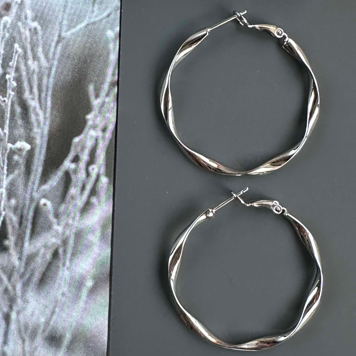 Boucles d’oreilles Hope torsadées plaquées argent