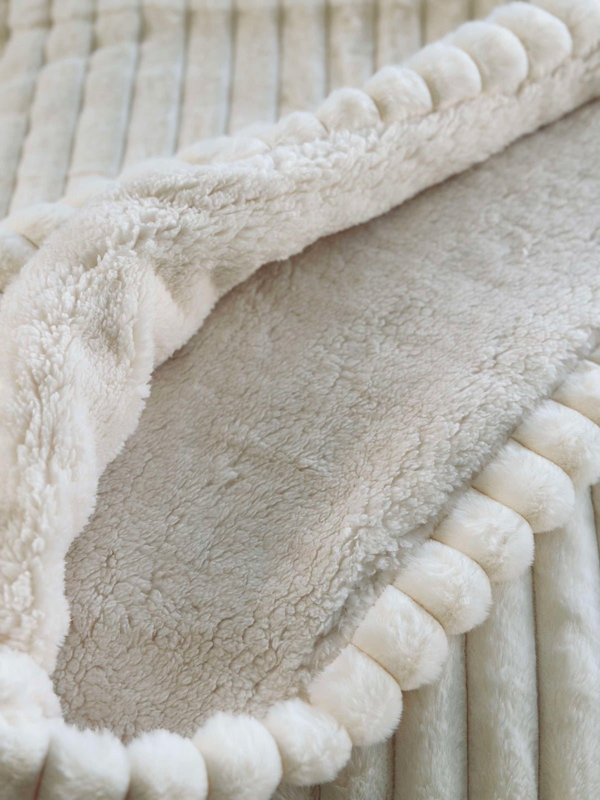 Couvre-lit STRIB - Blanc