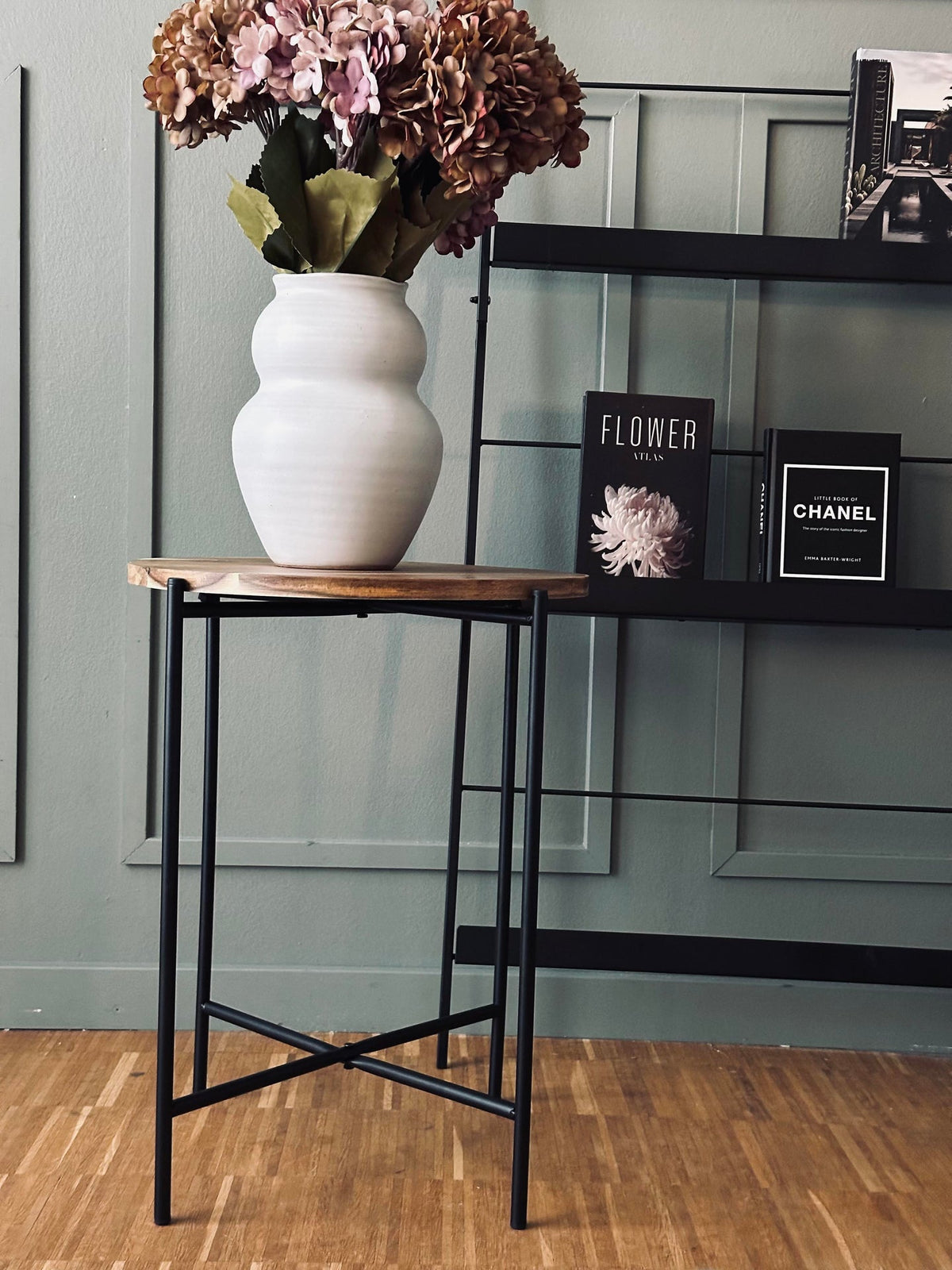 Table d’appoint en bois d’acacia