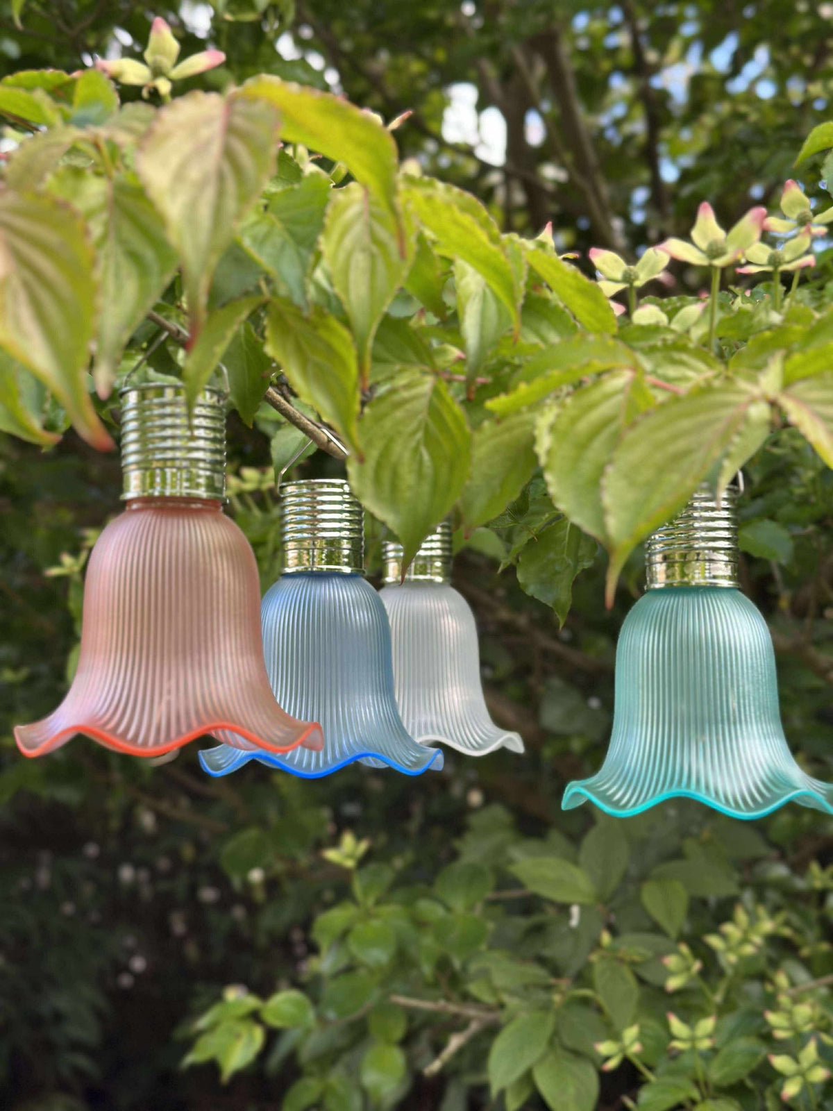 Lampion fleur avec panneaux solaires - Aqua