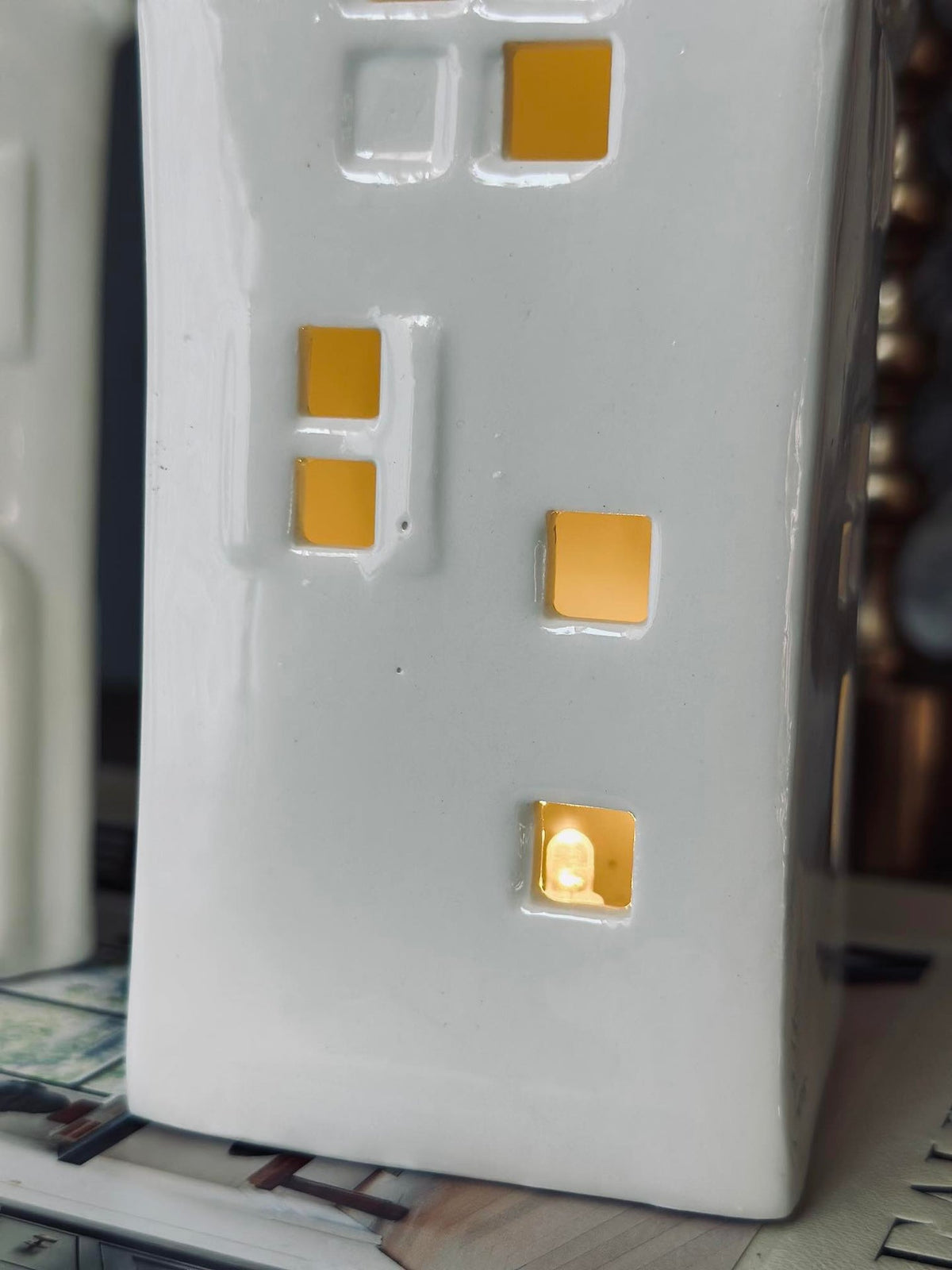 Maison lumineuse avec led - WHITE MIX