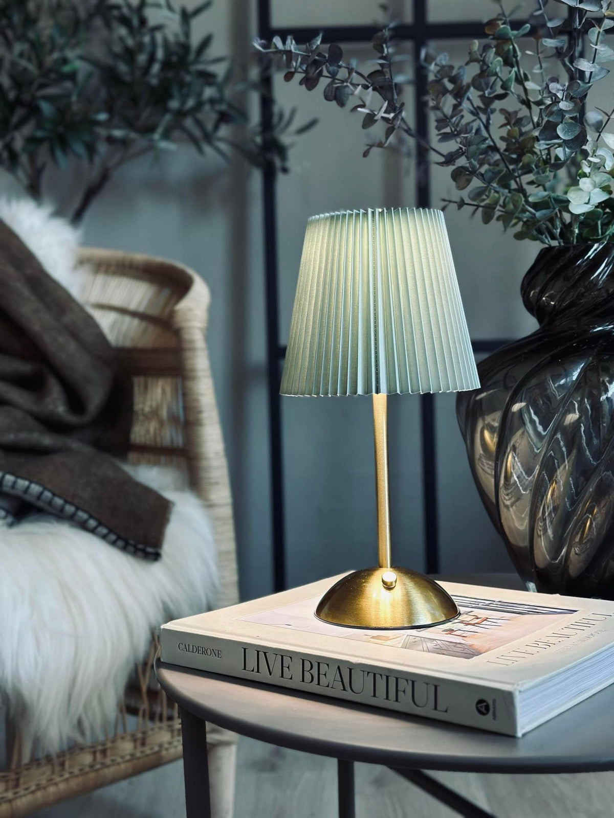 Lampe de table LED Large Plisse´ - rechargeable