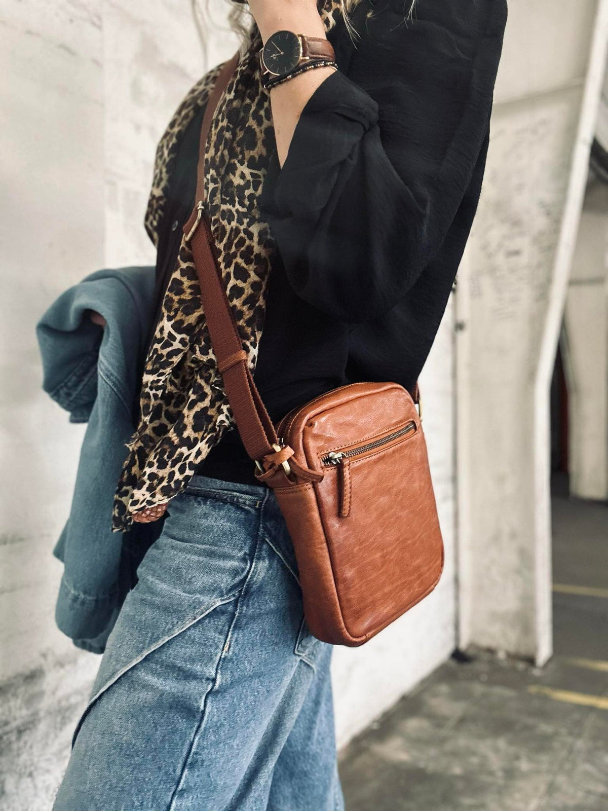 Sac pour téléphone / Crossover – Cognac