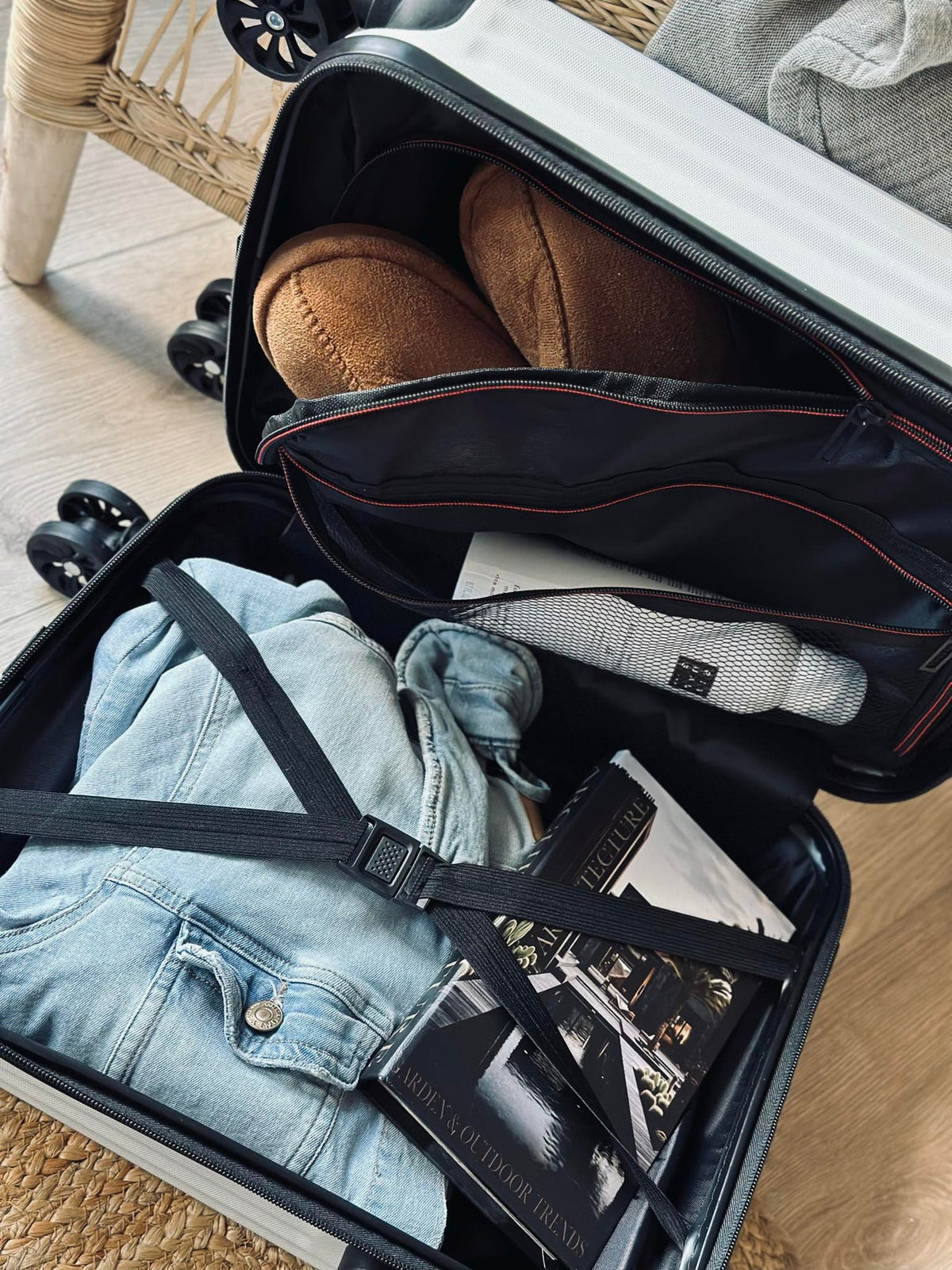 Valise trolley - White