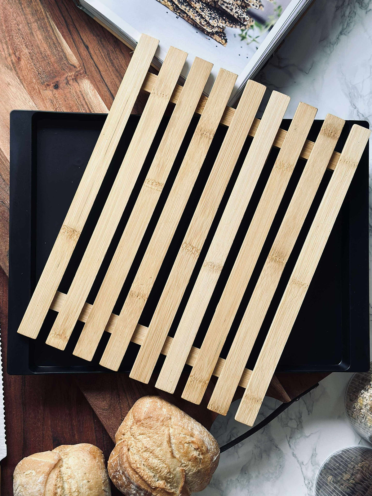 Planche à découper avec récupérateur de miettes
