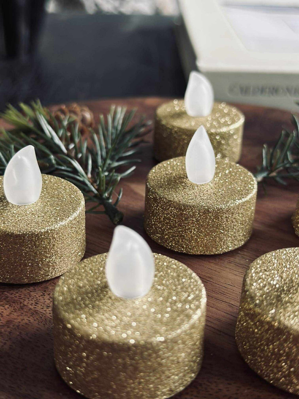 Bougies chauffe-plat avec LED - Glitter doré 6 pcs.