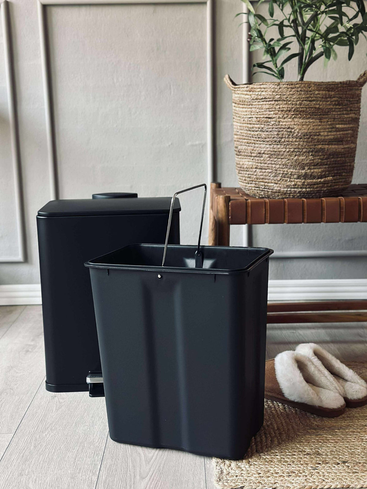 Poubelle à pédale 20 litres