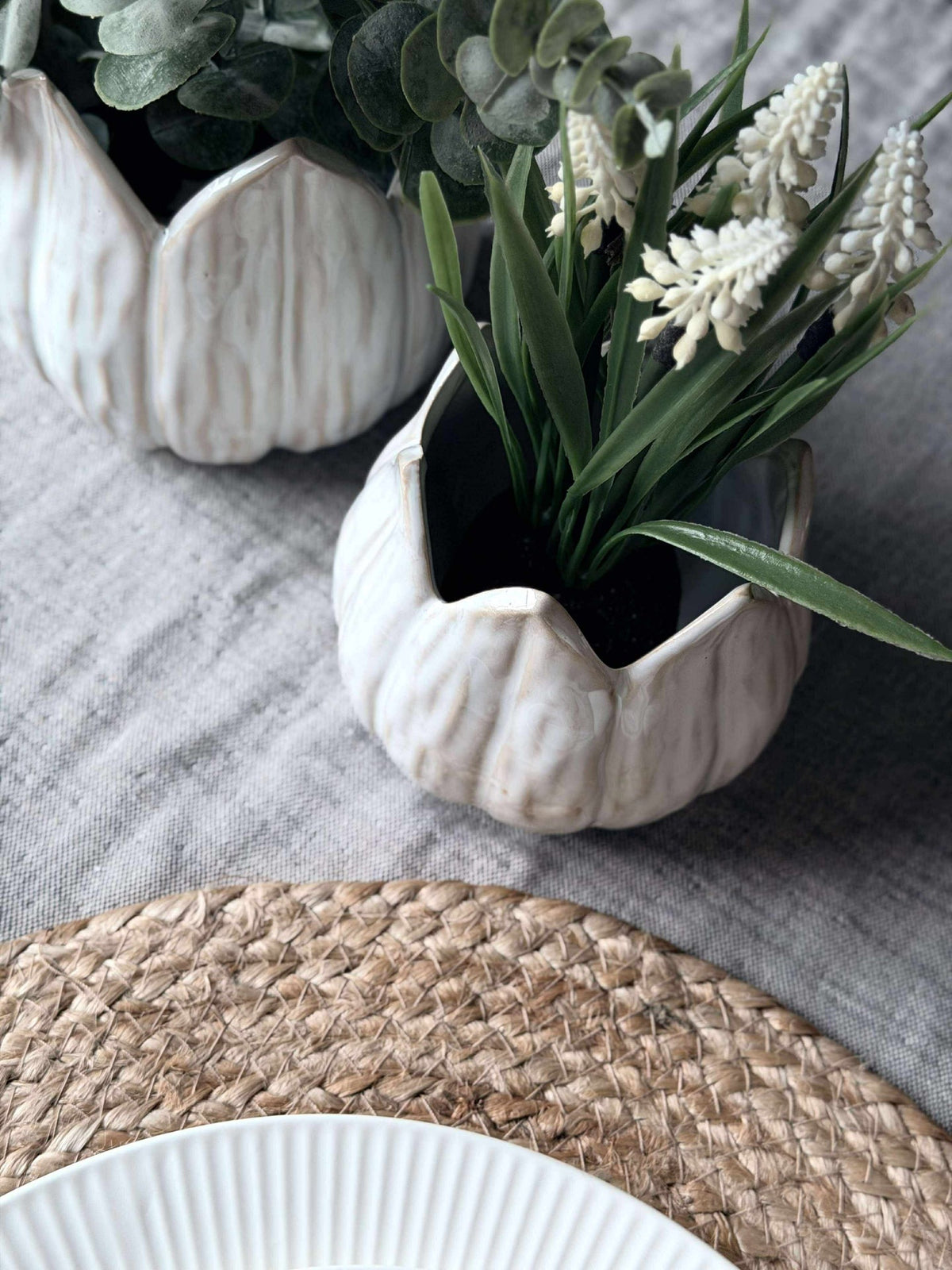 Cache-pots TULIP white - Plusieurs tailles