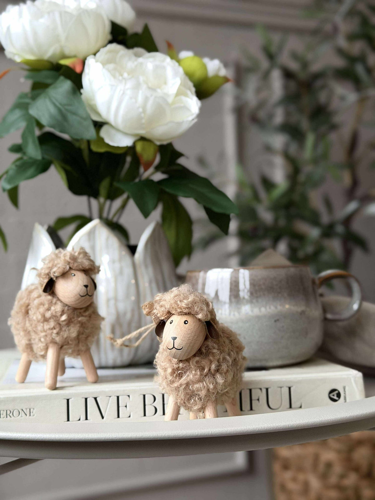 Mouton Fluffy Hêtre/Naturel 8 cm