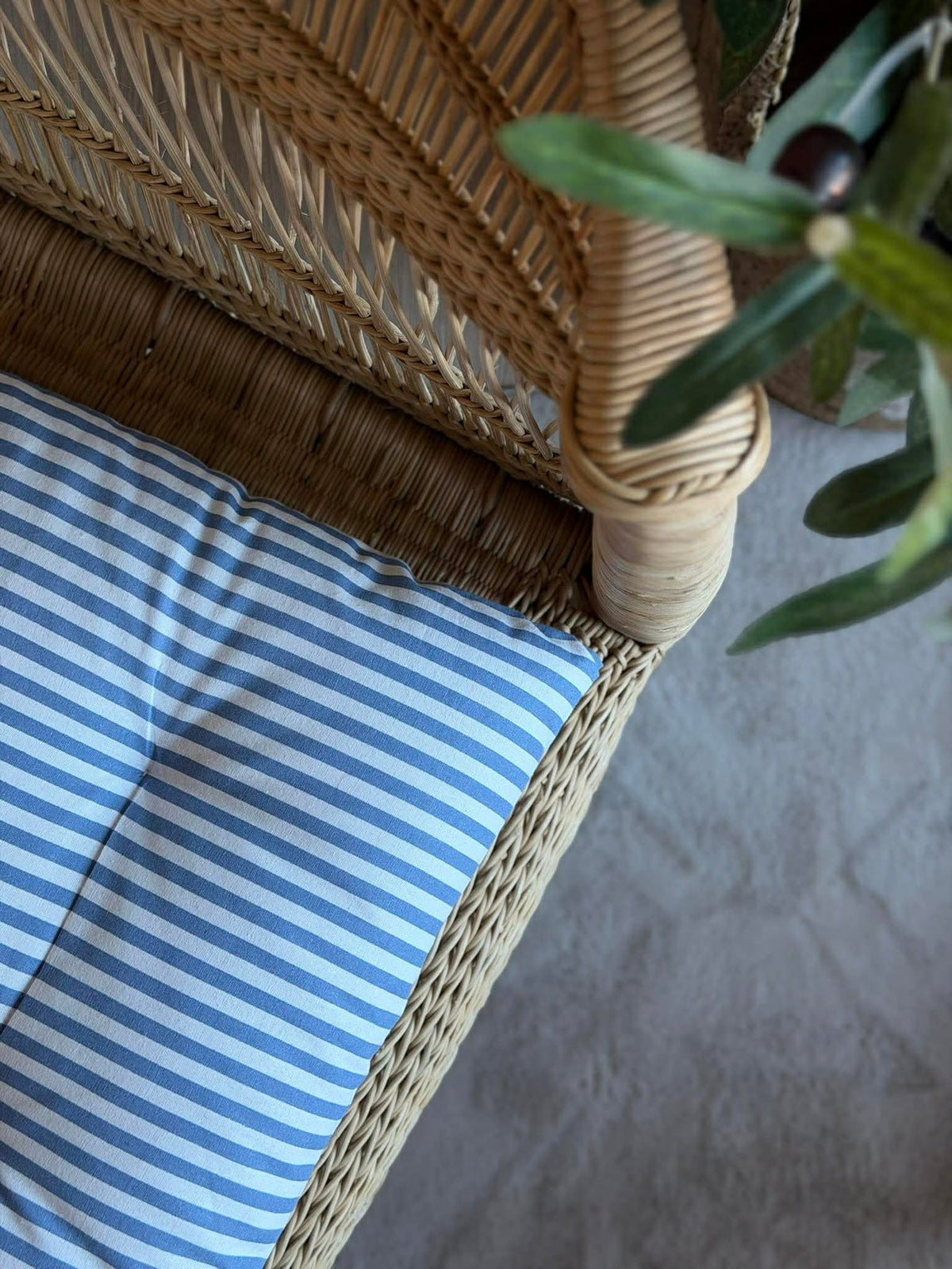 Coussin de chaise avec rembourrage - Rayures bleues 40x40 cm