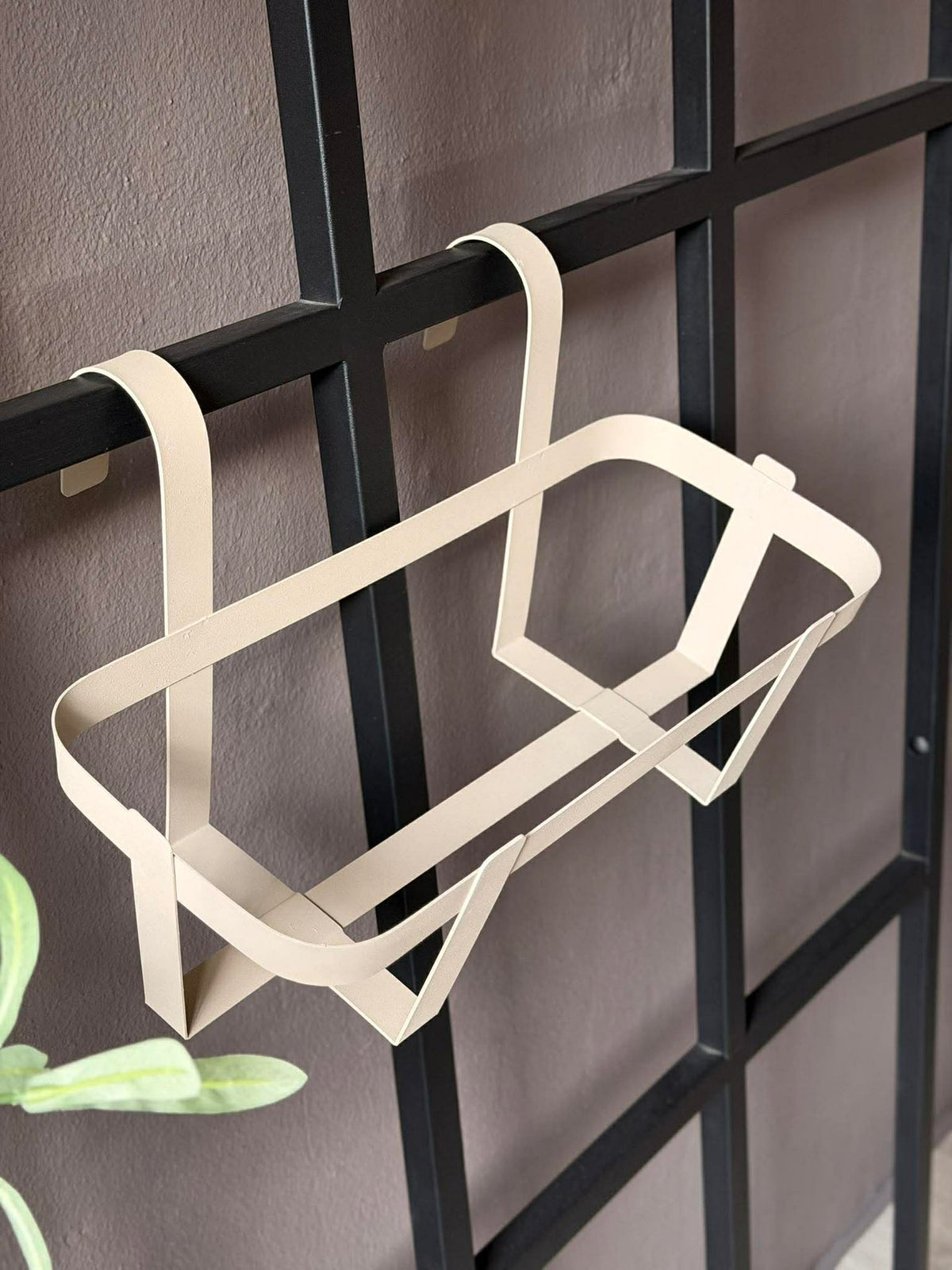 Jardinière de balcon en métal beige