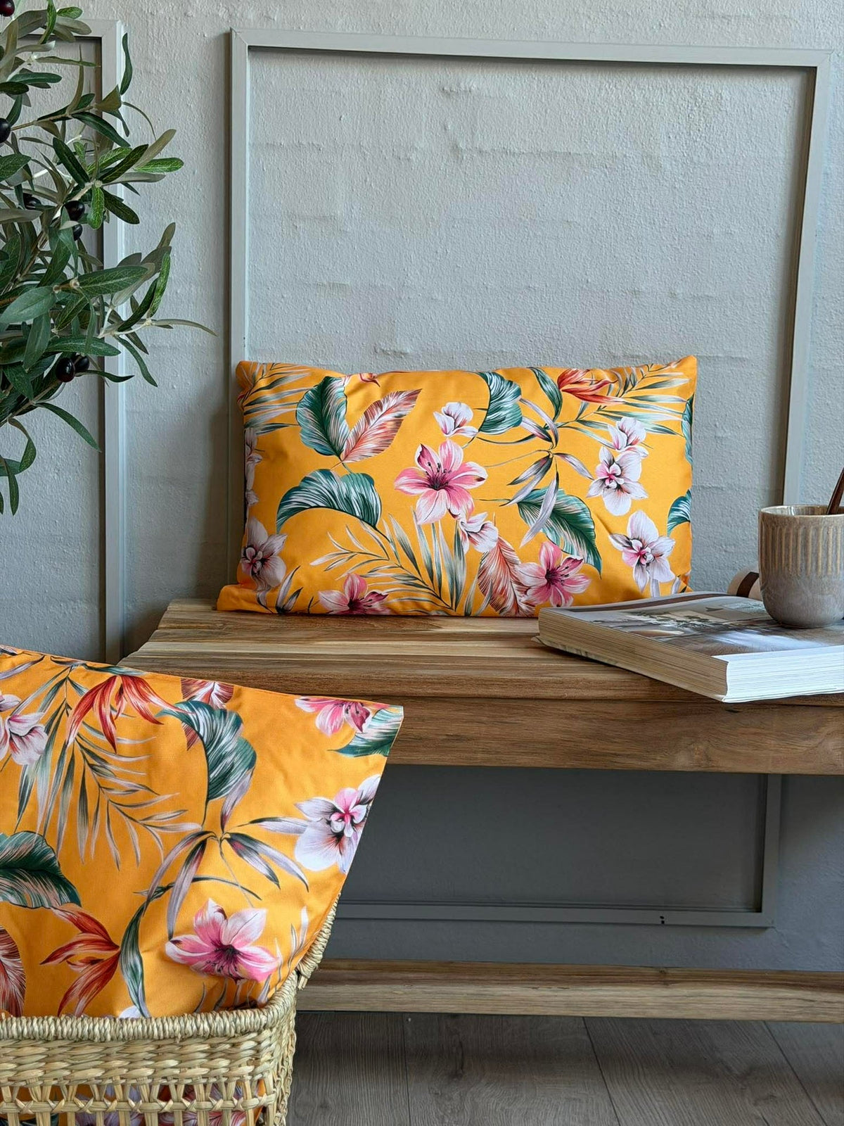 Coussin avec garnissage Bloom - Plusieurs couleurs