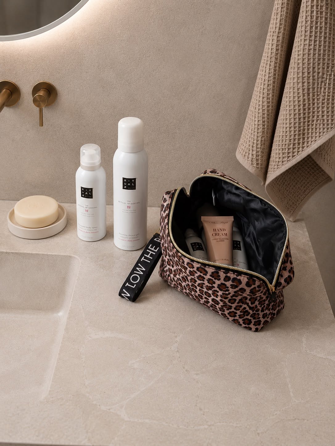 Trousse de toilette léopard