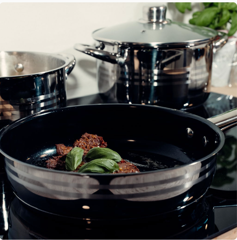 Ensemble de casseroles et de poêle - 5 pièces