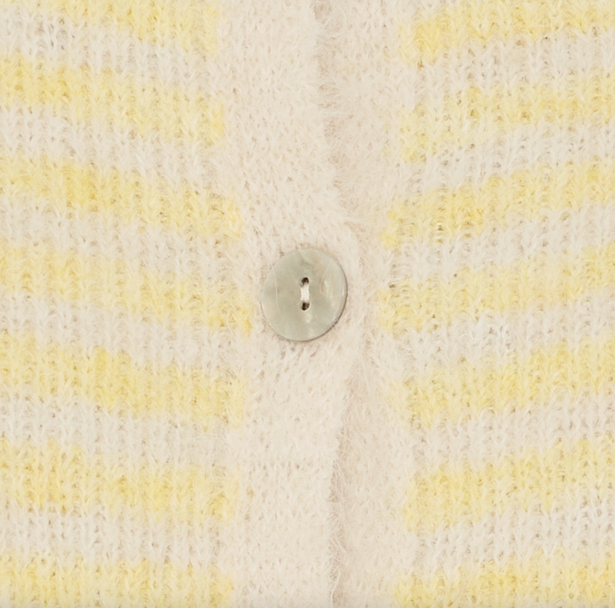 Pull Susanne yellow