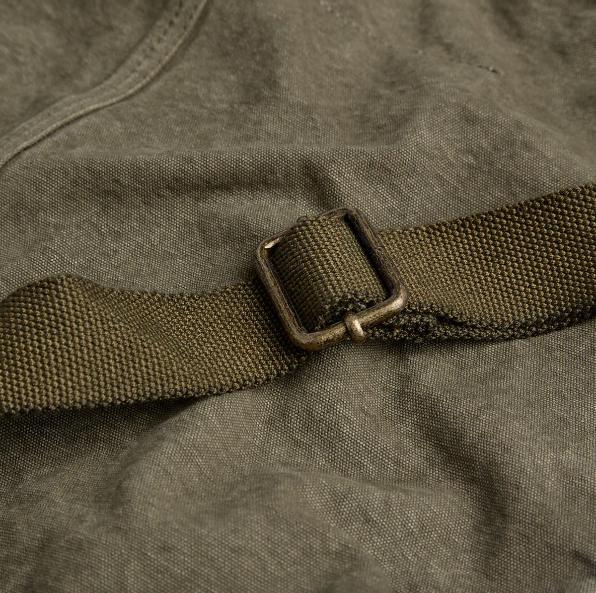 Crossover en toile - Army