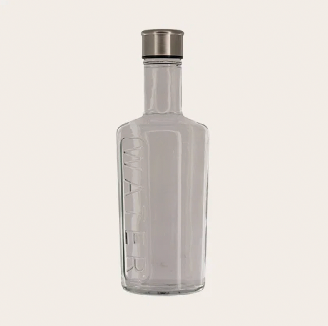 Bouteille d’eau avec bouchon en métal