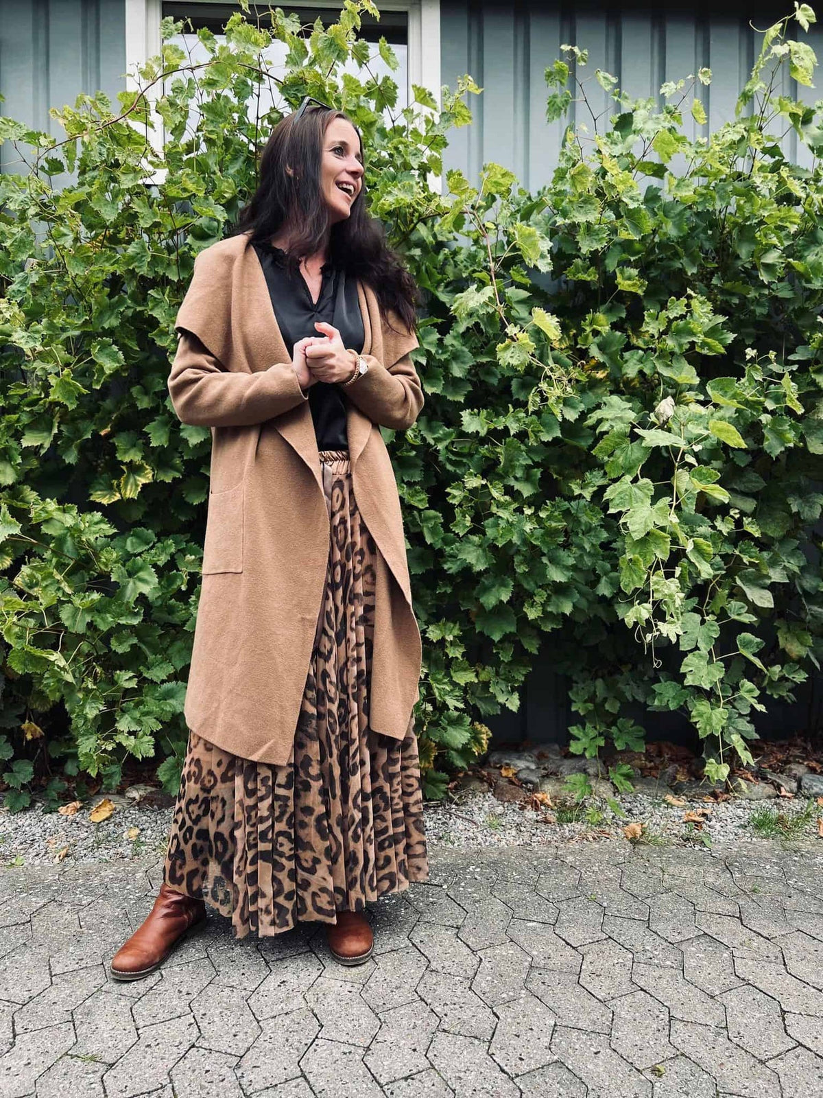 Coat / Cardigan - Camel - VIAMAJA.DK
