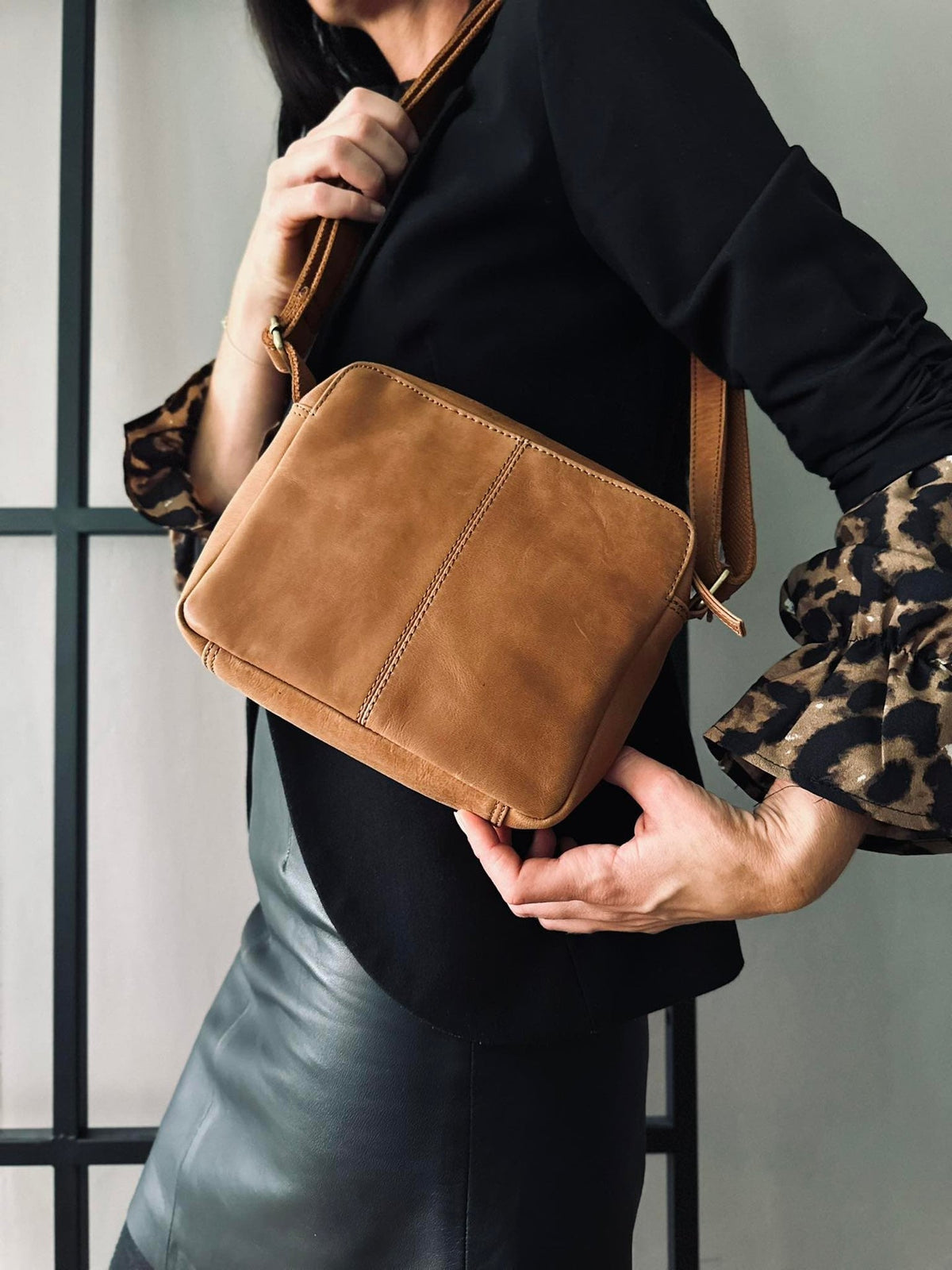 Crossbody Nola Cognac - VIAMAJA.DK