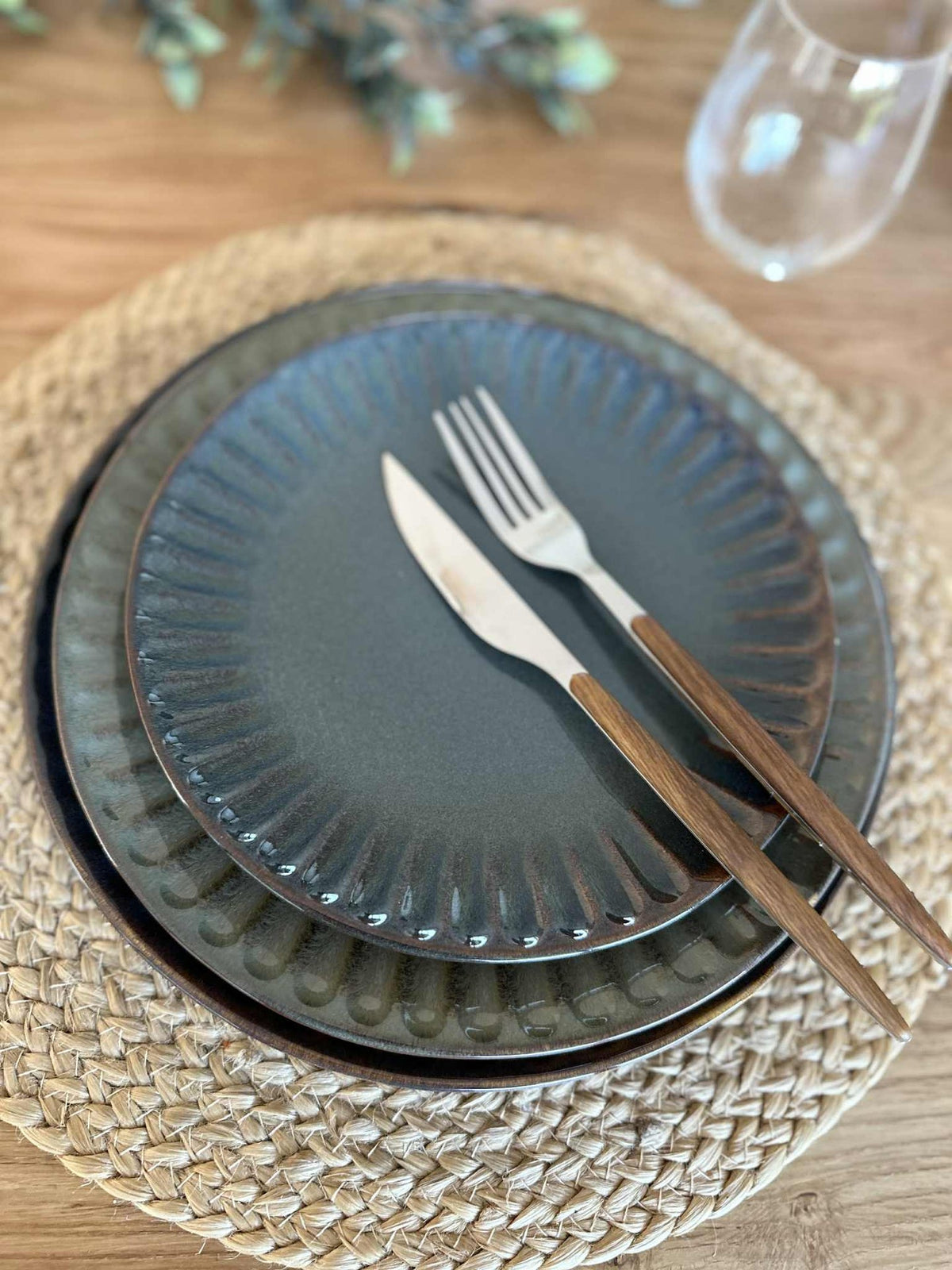 Assiette VIGA Gris / brun - Plusieurs tailles
