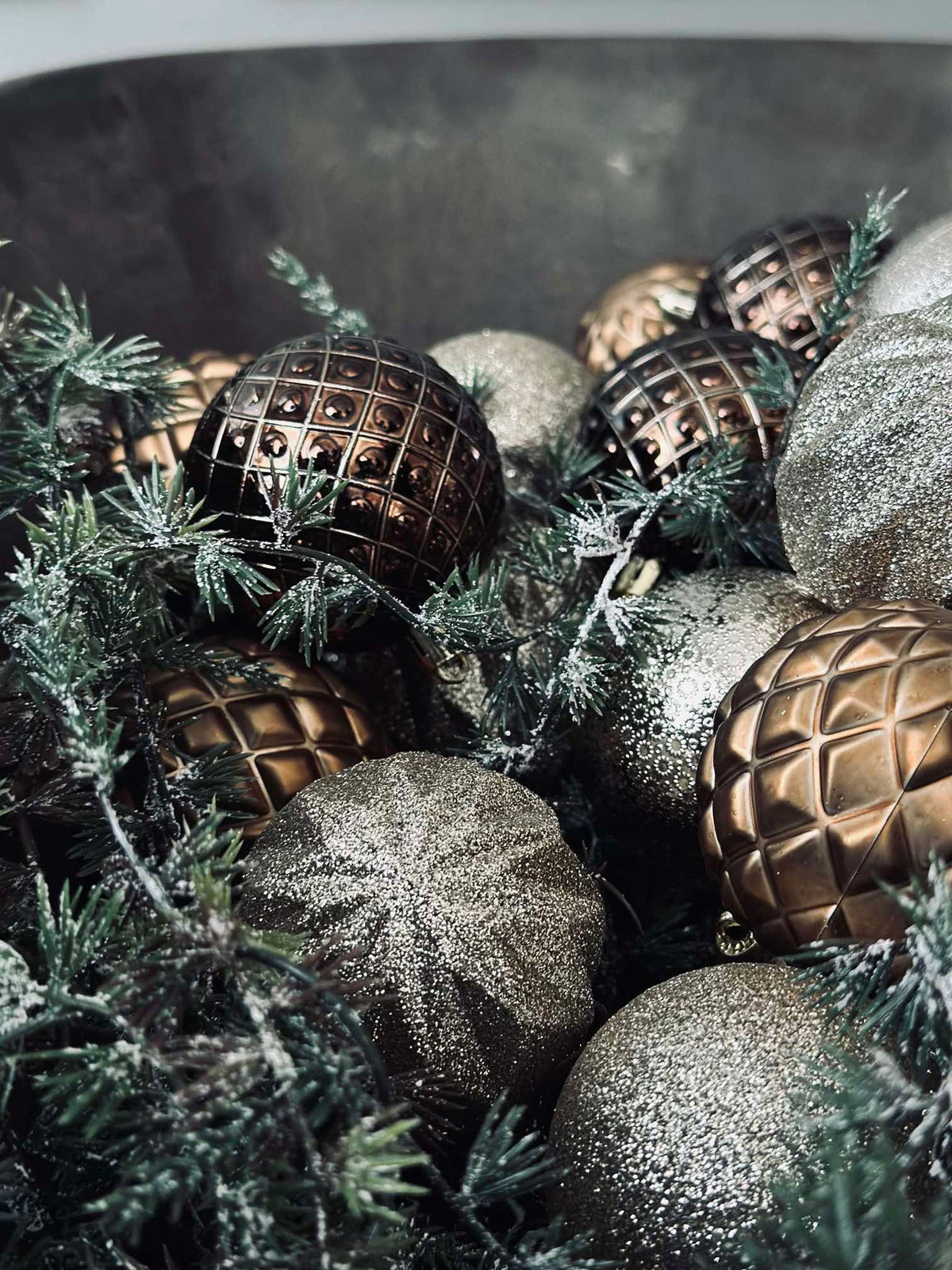 Box mix de boules de Noël 35 pcs