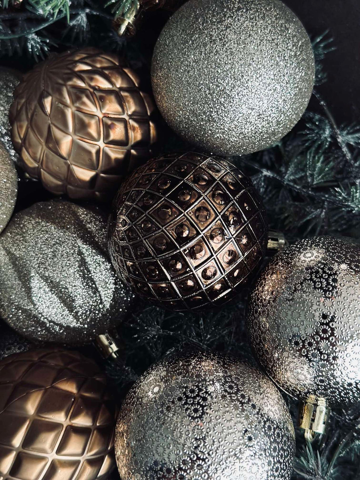 Box mix de boules de Noël 35 pcs