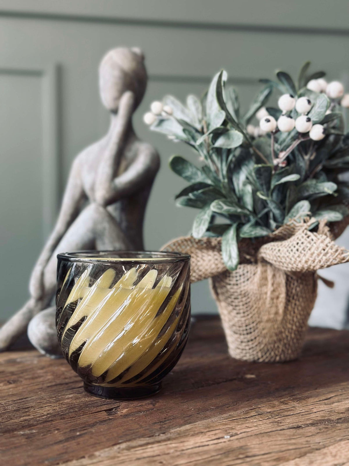 Bougie parfumée en verre - AMBER DELICE