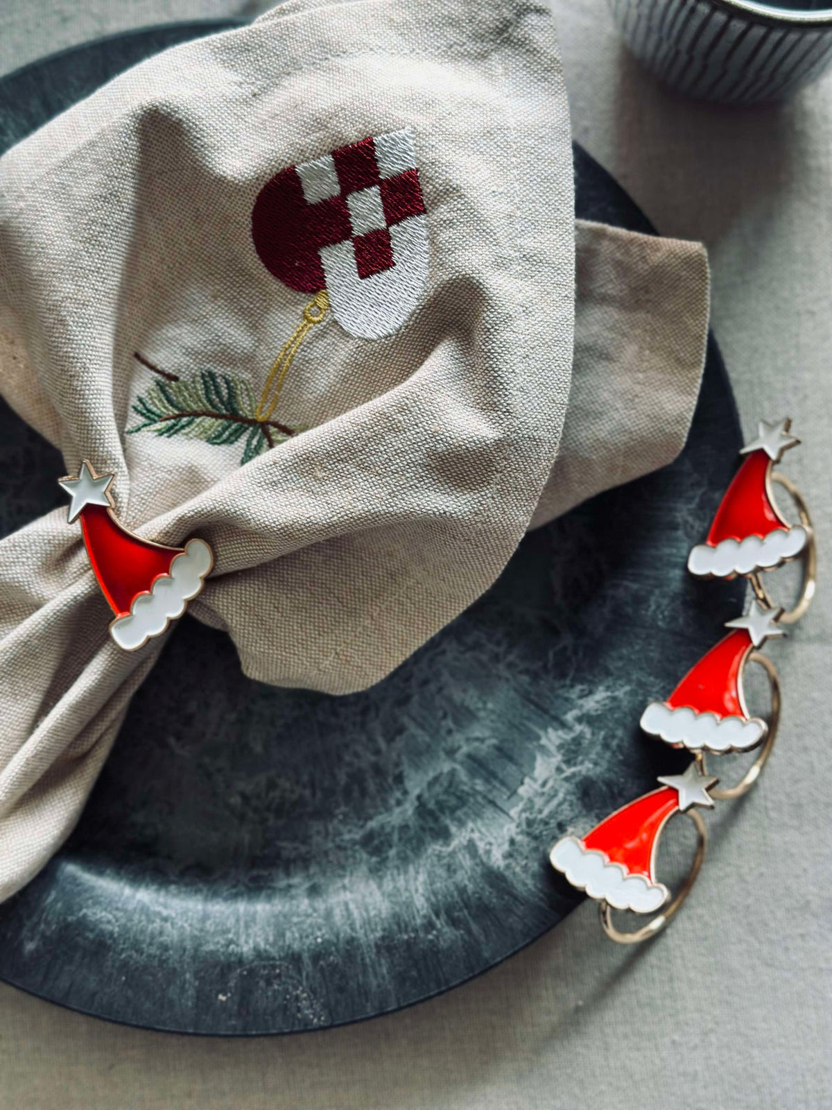 Ronds de serviette avec bonnet de lutin - Lot de 4 pièces