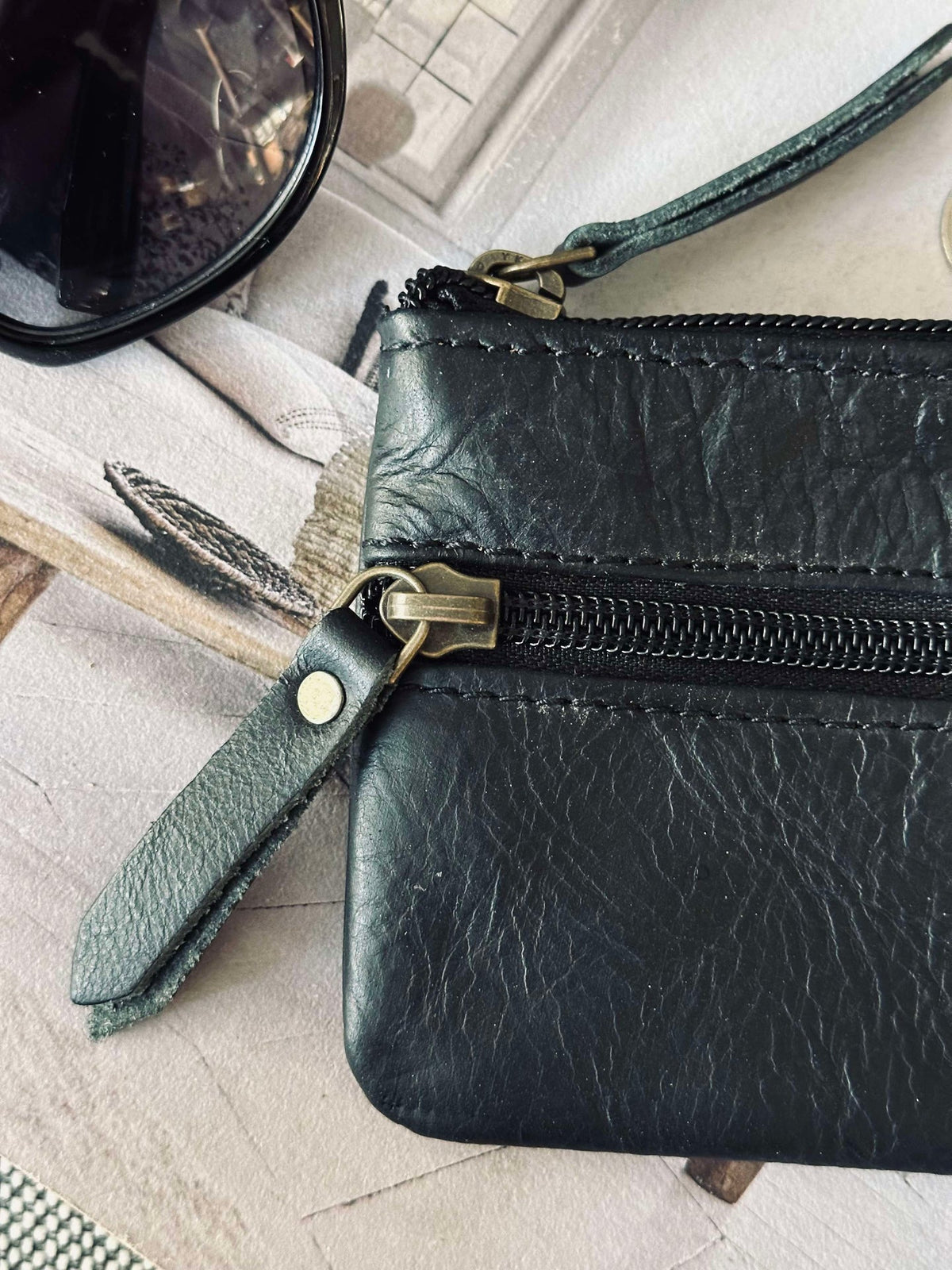 Portefeuille en cuir de buffle noir