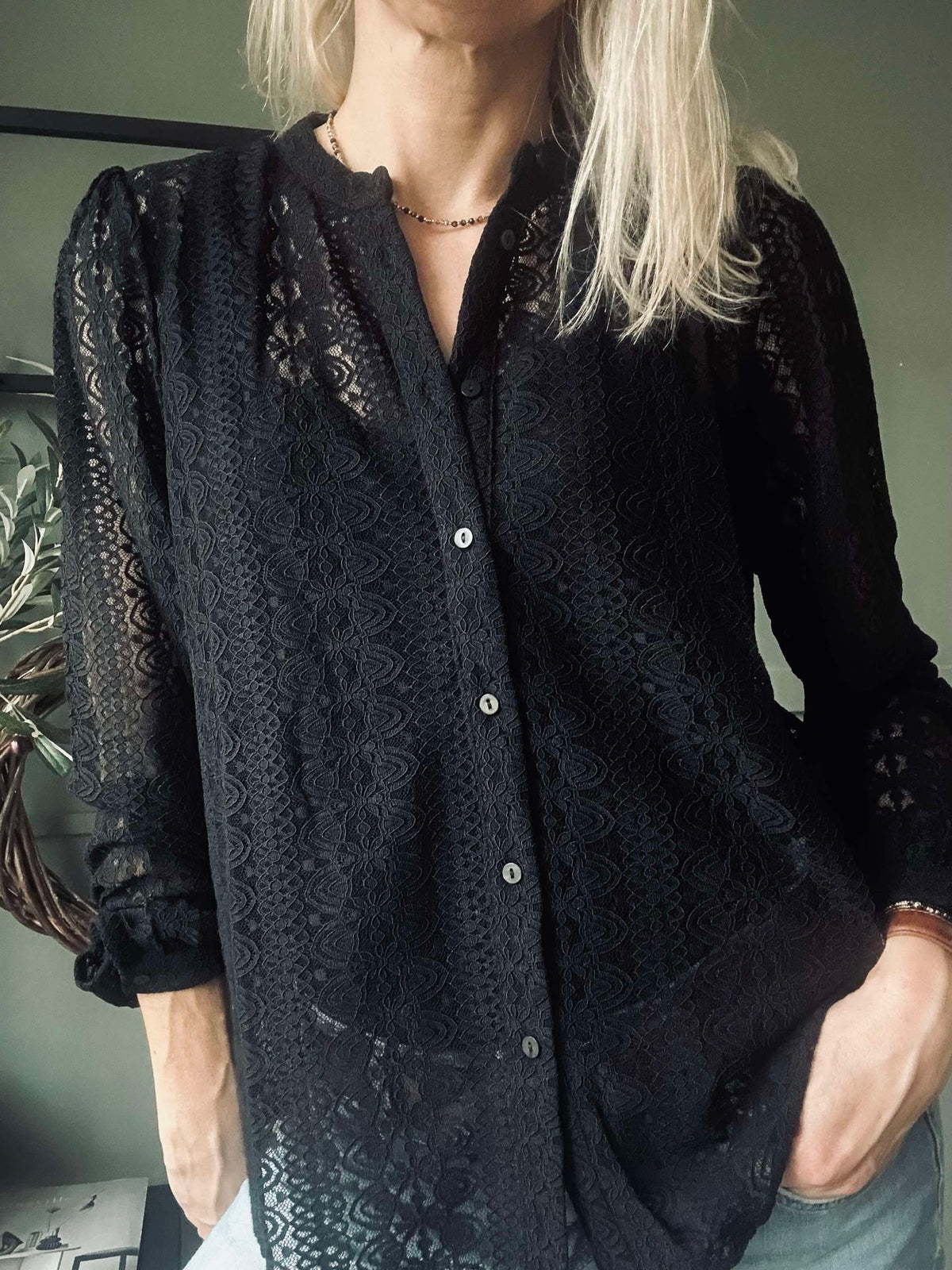 Chemise à dentelle – Black
