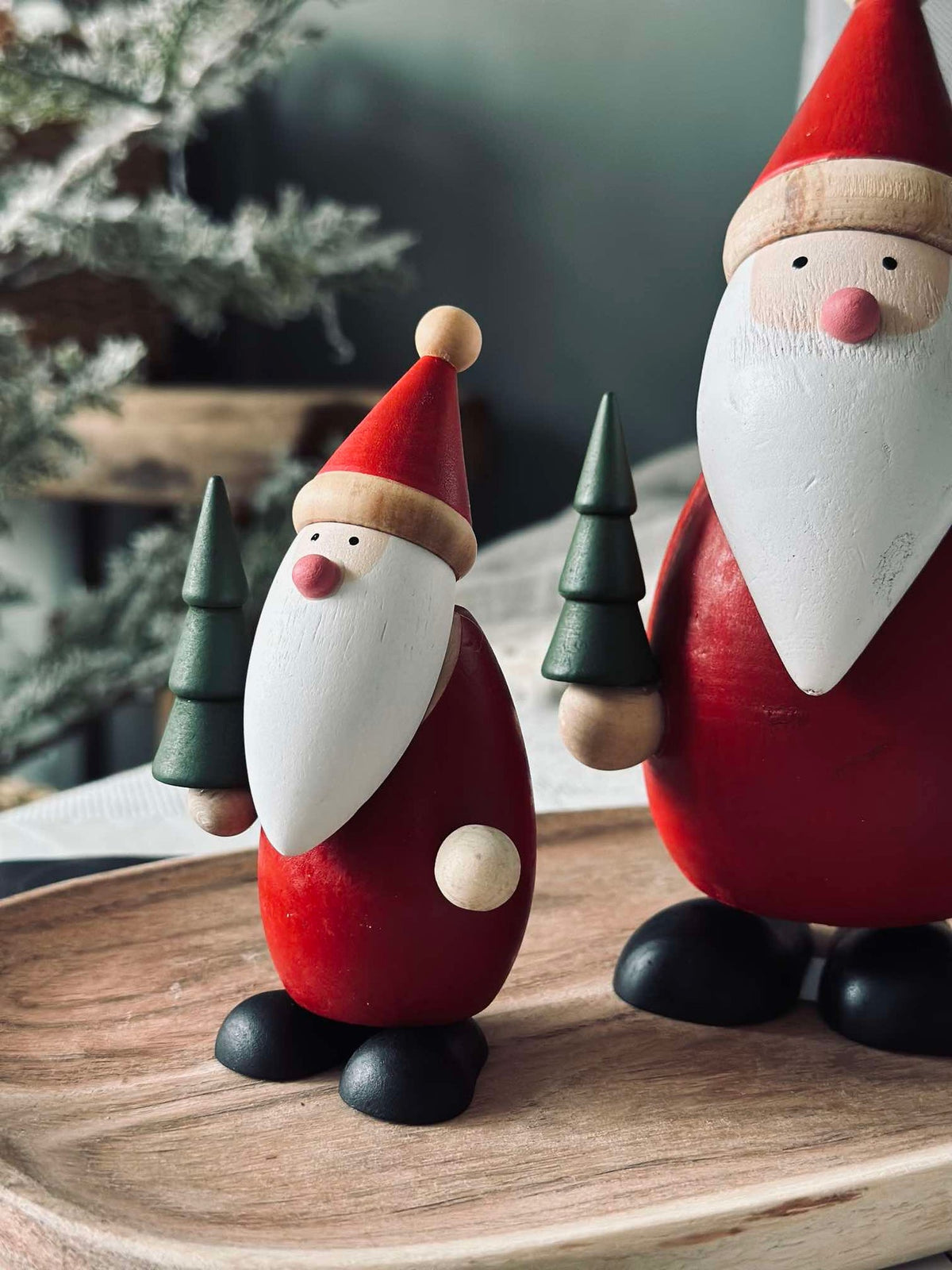 Père Noël avec sapin de Noël - Large