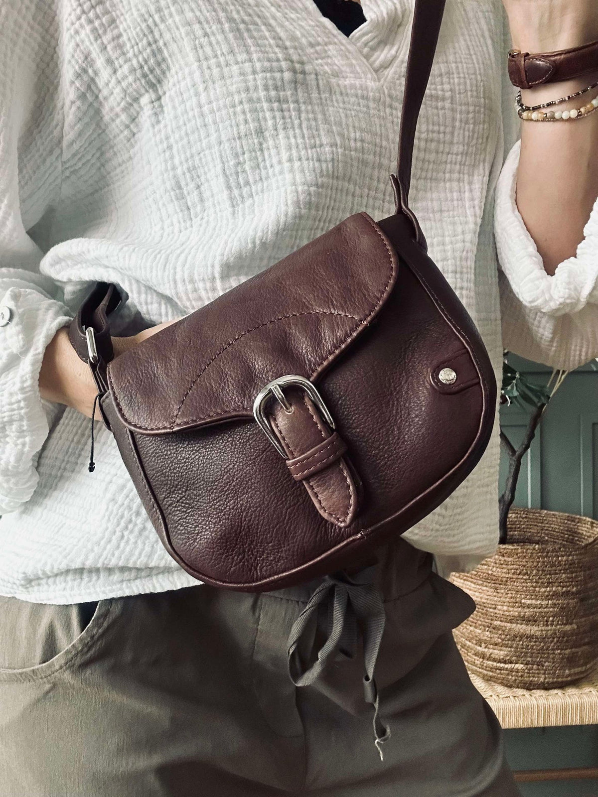 Sac bandoulière Aura Dark Brown