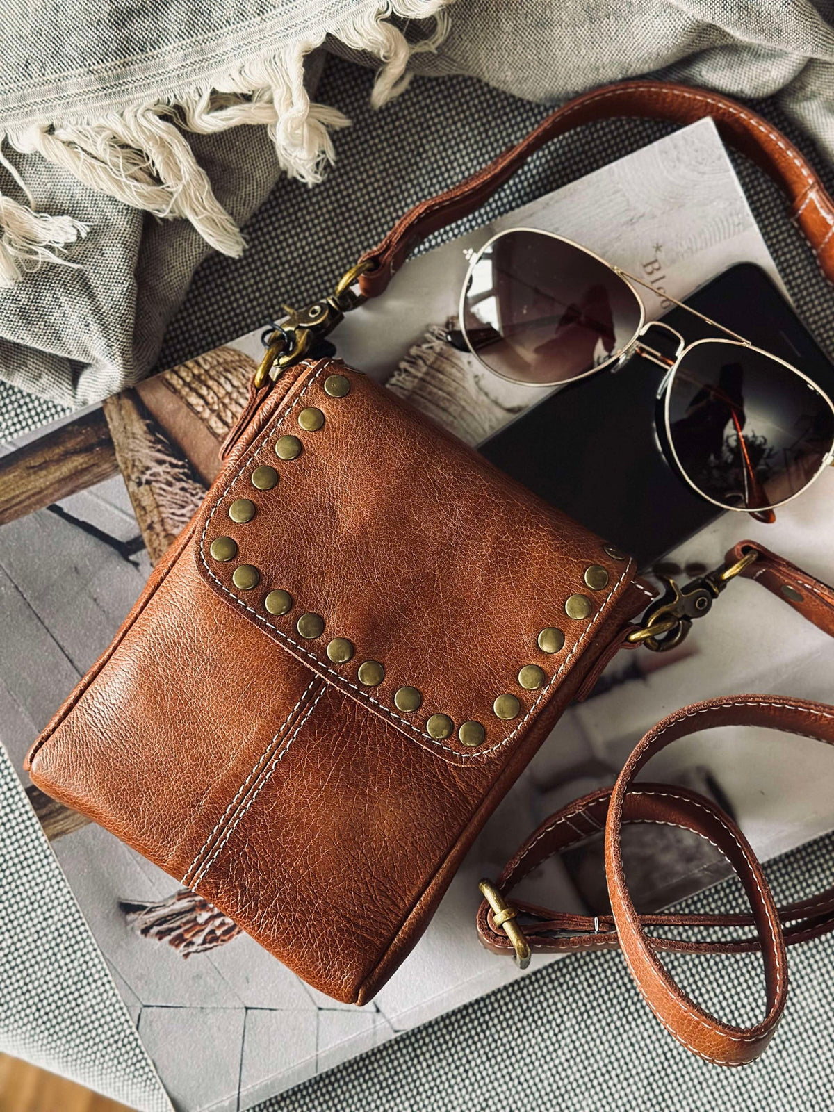 Sac pour téléphone Sally Walnut