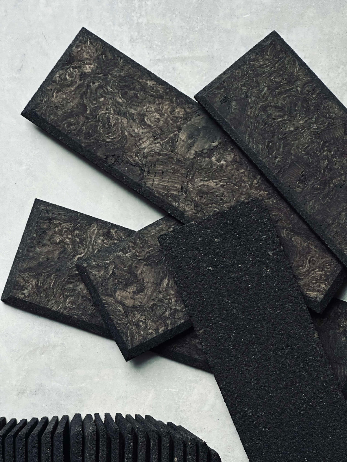Briques en liège - Pack Dark de 62 pièces