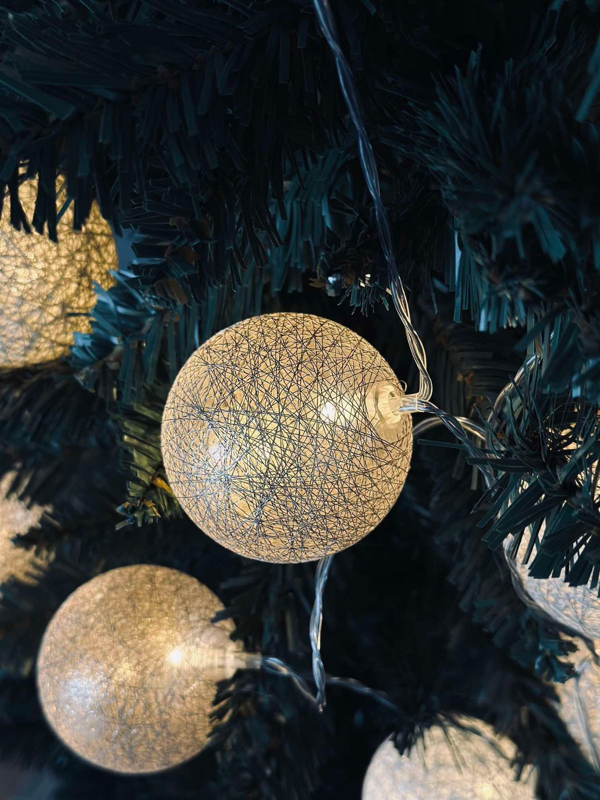 Guirlande lumineuse à boules LED - Beige doré
