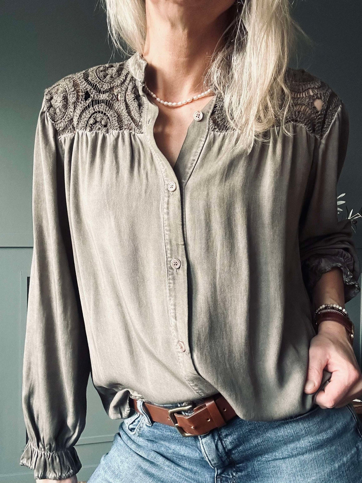 Chemise en dentelle Fango