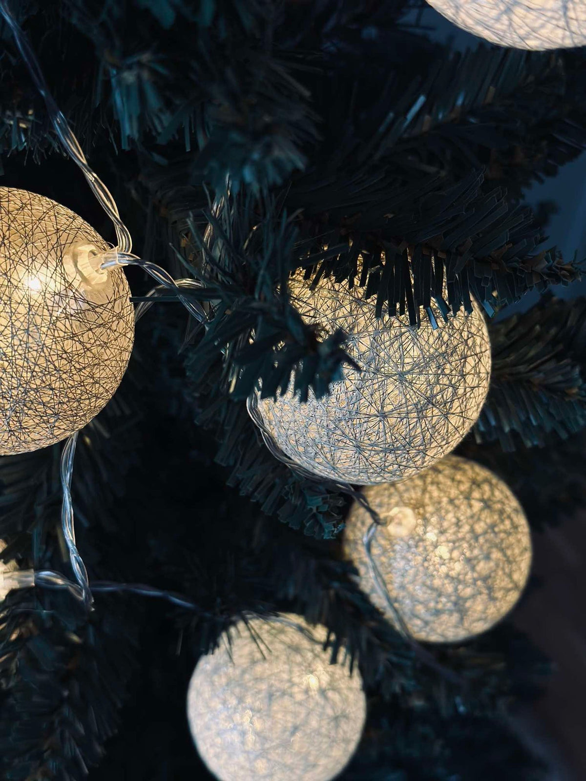 Guirlande lumineuse à boules LED - Beige doré