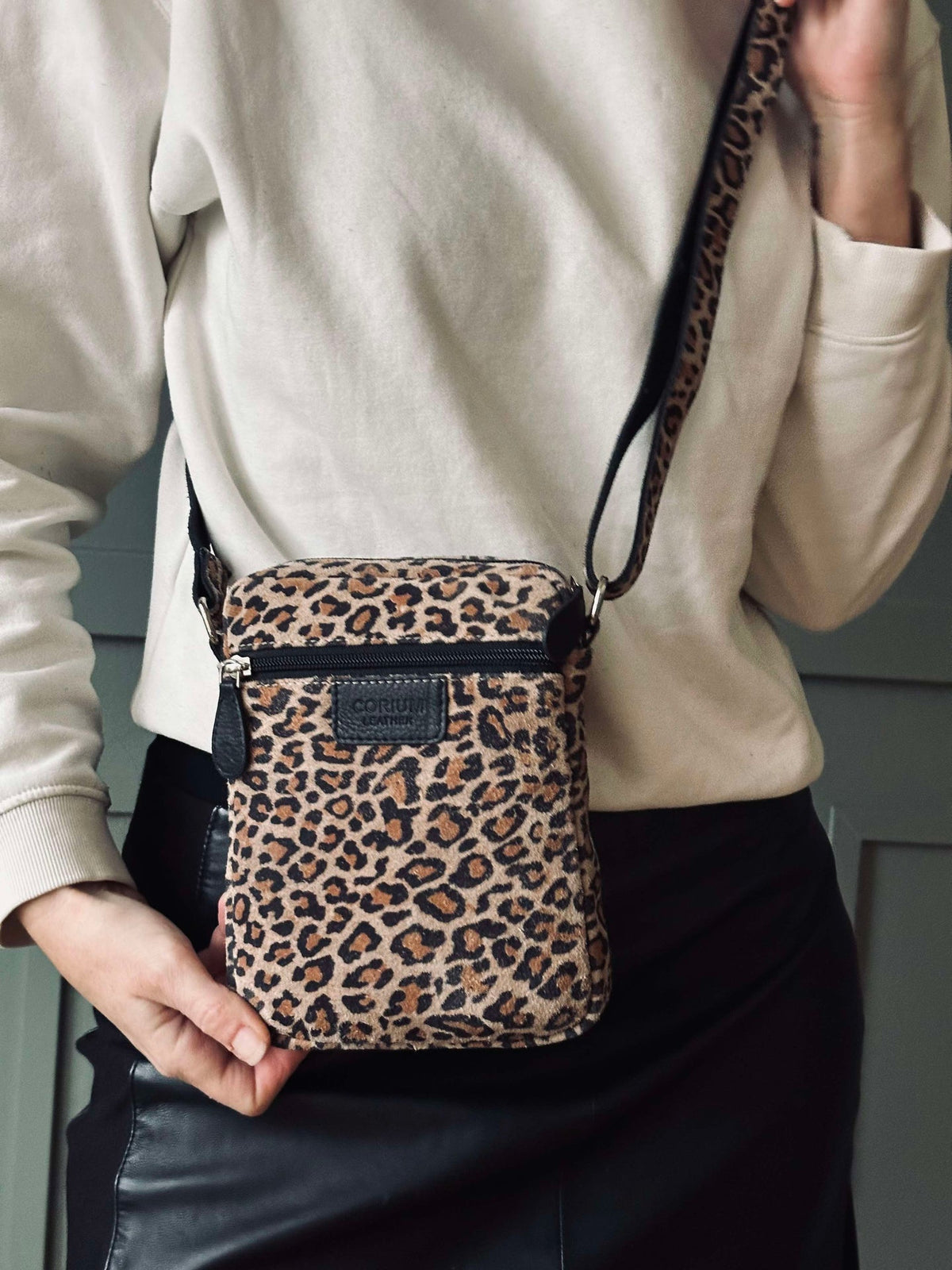 Sac téléphone / crossover Daily Leopard