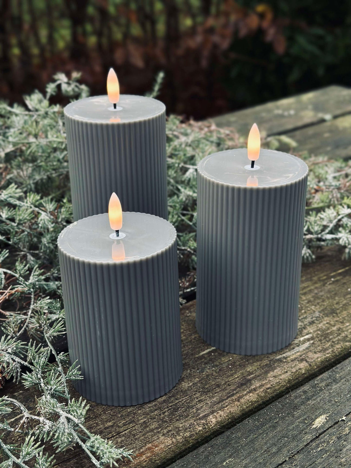 Bougies piliers LED d’extérieur à rainures - Lot de 3 - Gris
