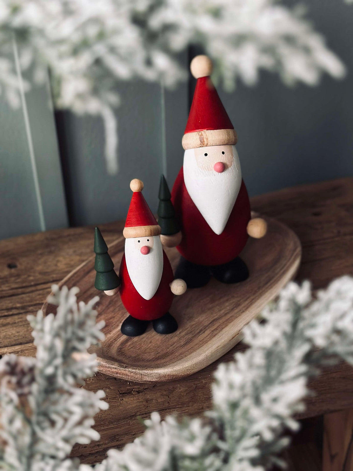 Père Noël avec sapin de Noël - Large