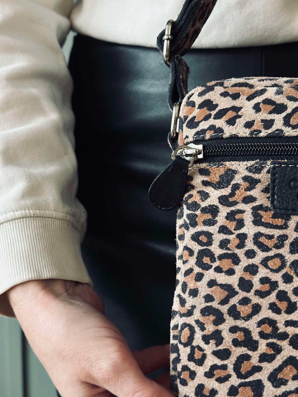 Sac téléphone / crossover Daily Leopard