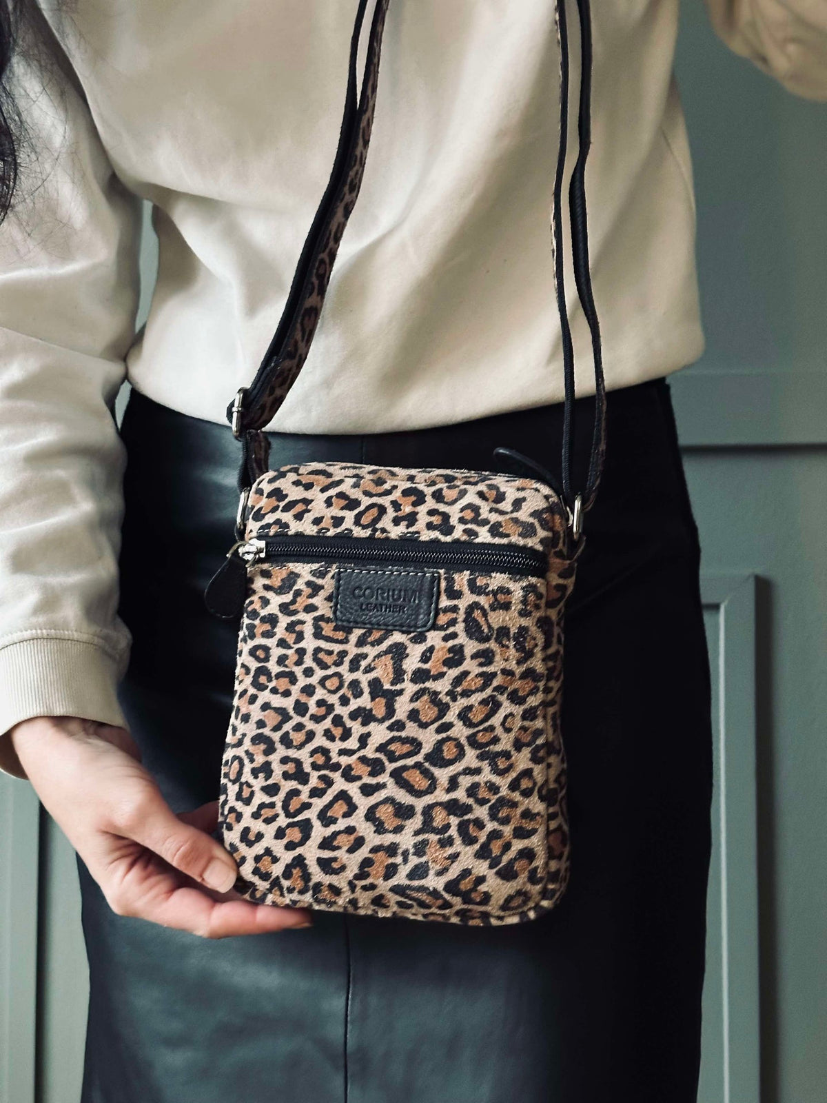 Sac téléphone / crossover Daily Leopard