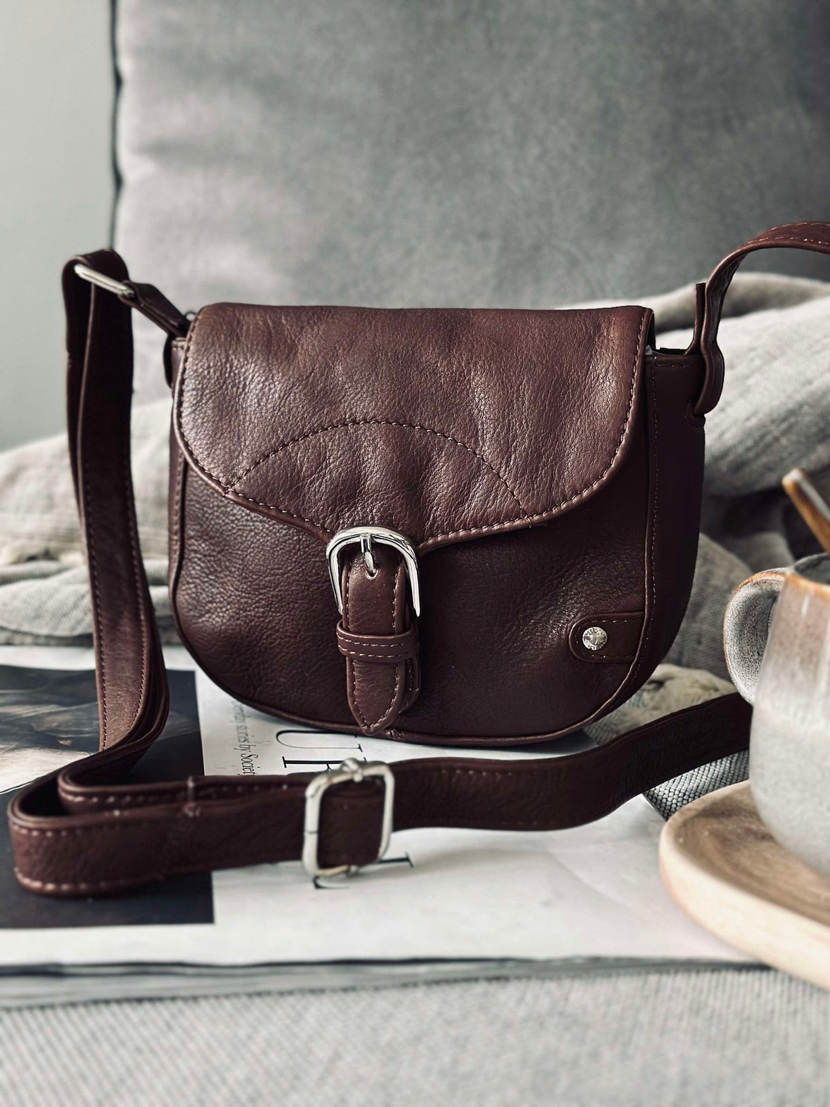 Sac bandoulière Aura Dark Brown