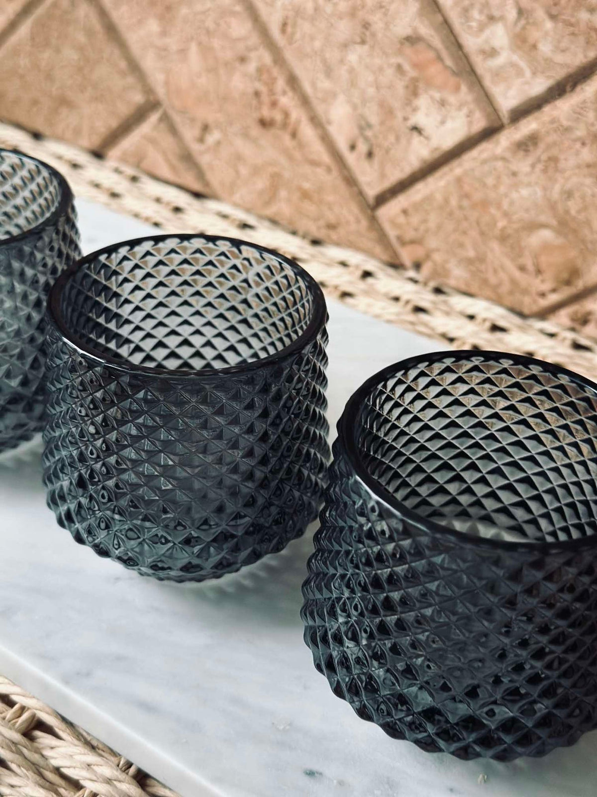 Bougeoirs en verre Gris - Lot de 3 pièces.