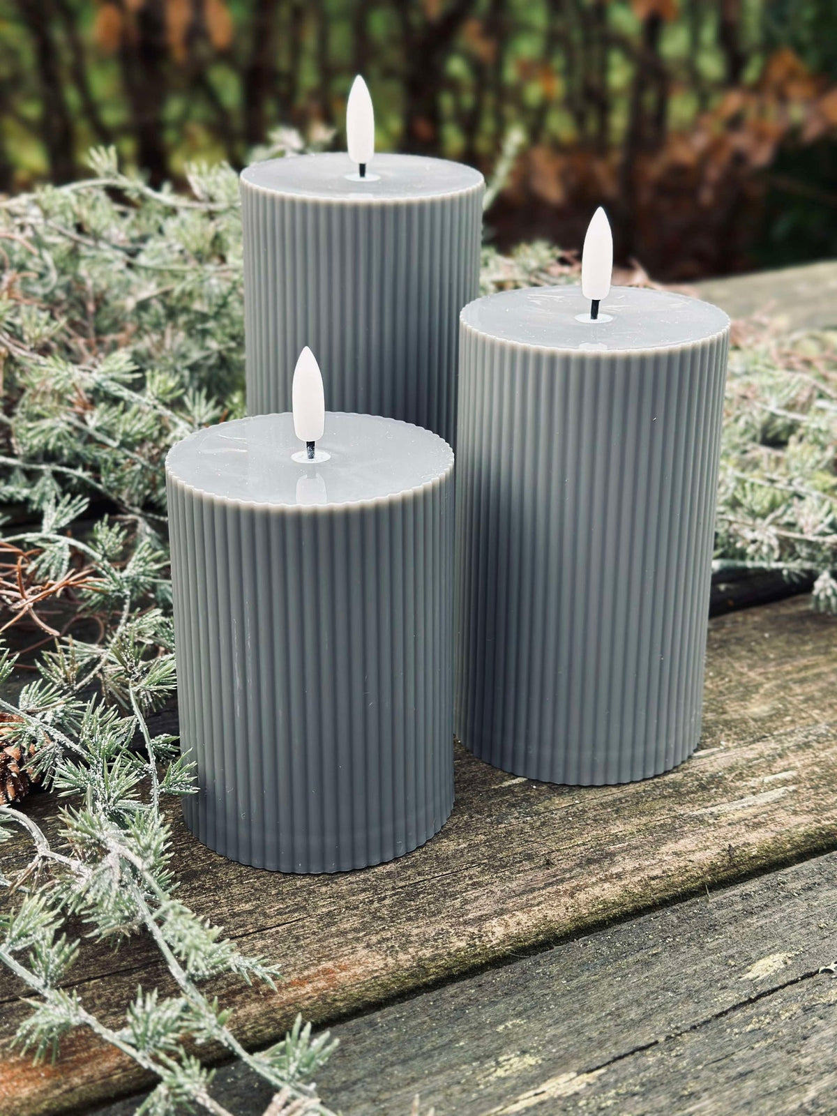 Bougies piliers LED d’extérieur à rainures - Lot de 3 - Gris