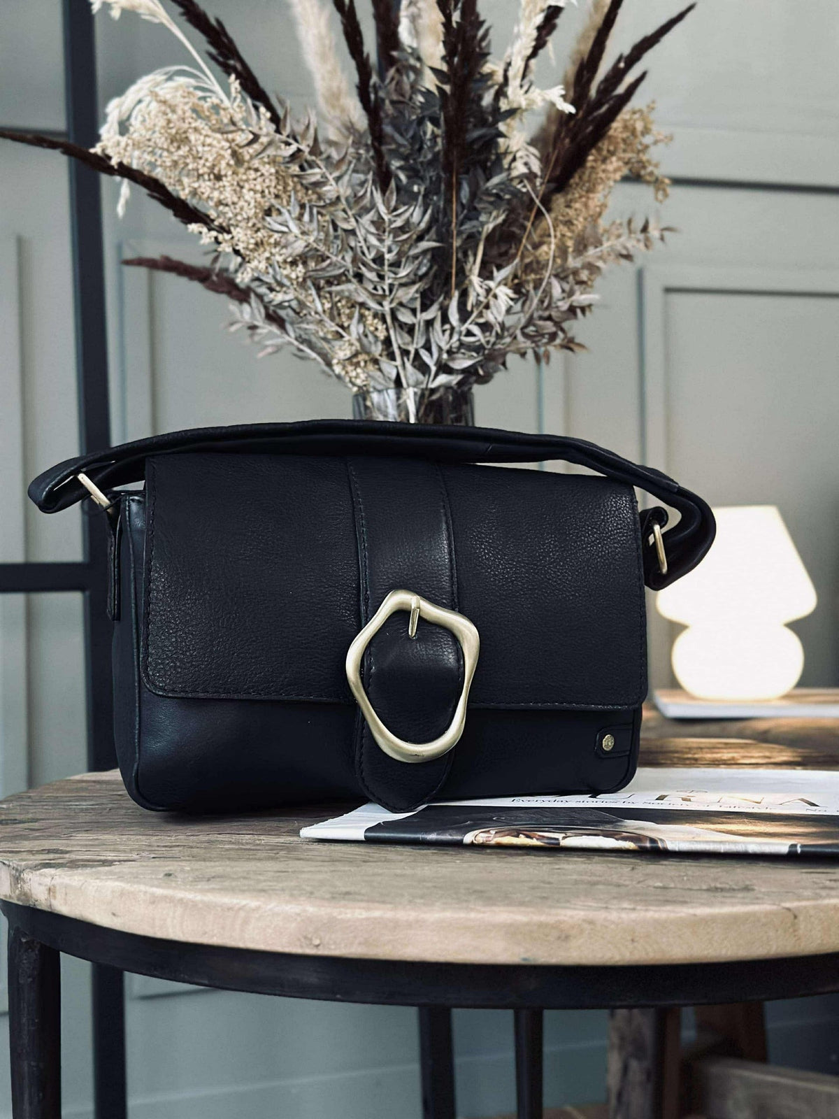 Crossover avec boucle - Black leather