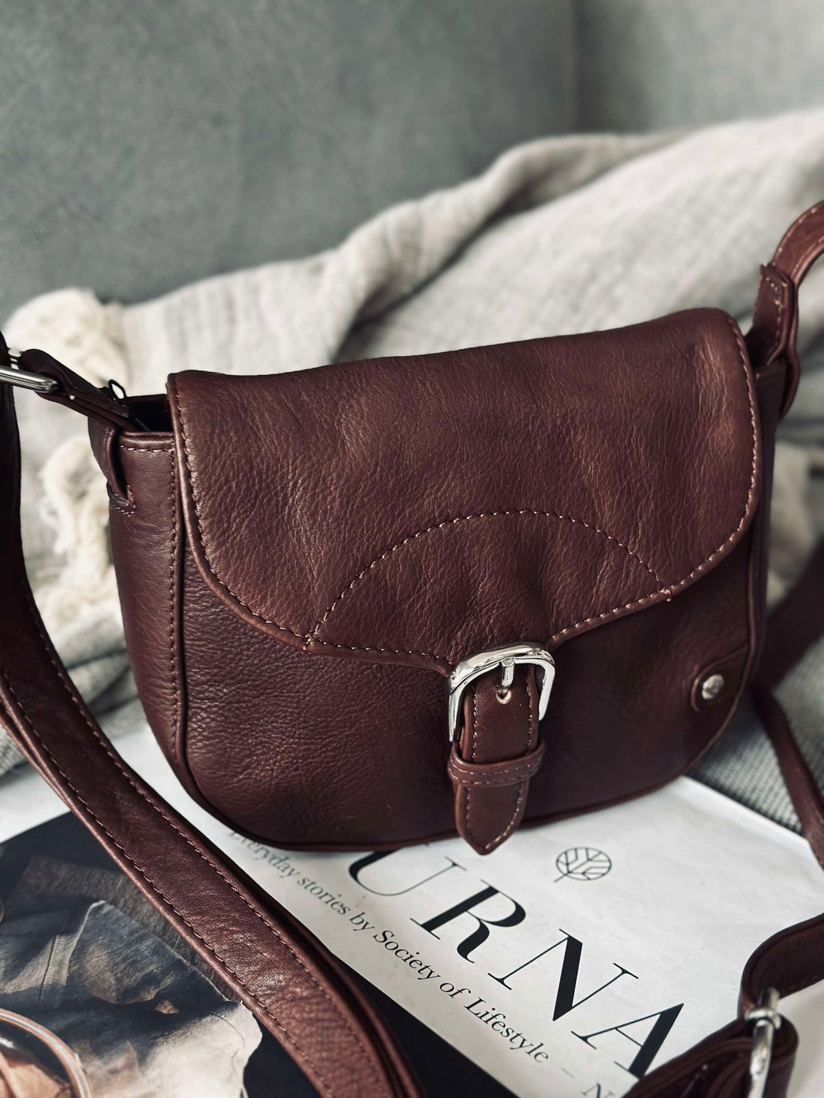 Sac bandoulière Aura Dark Brown