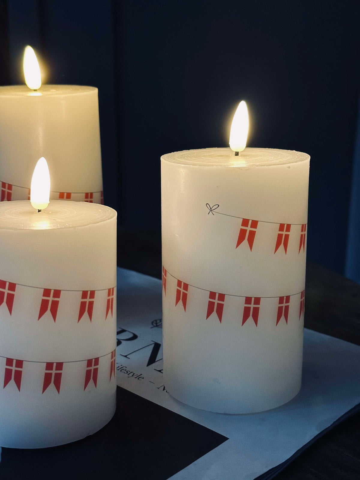 Bougies bloc LED avec drapeau – Lot de 3 et télécommande
